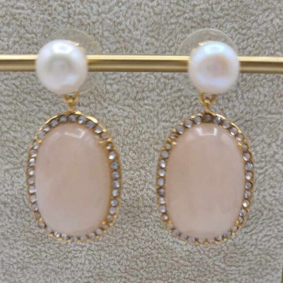 J. Crew Jewelry - J Crew Gold Tone Freshwater Pearl Rose Quartz Crystal Earrings NWOT!